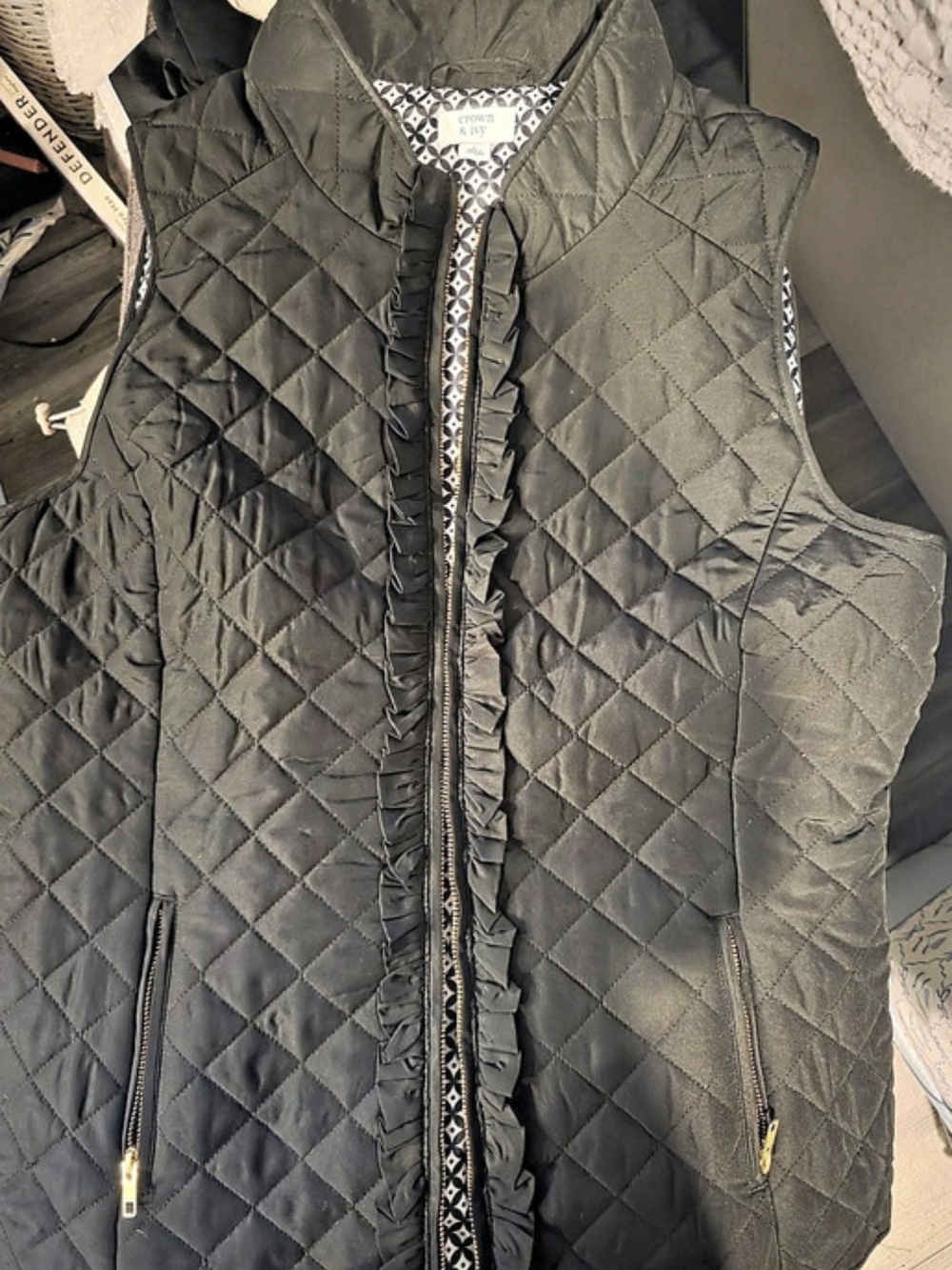 Crown & Ivy Quilted Ruffle Zip Vest in Black